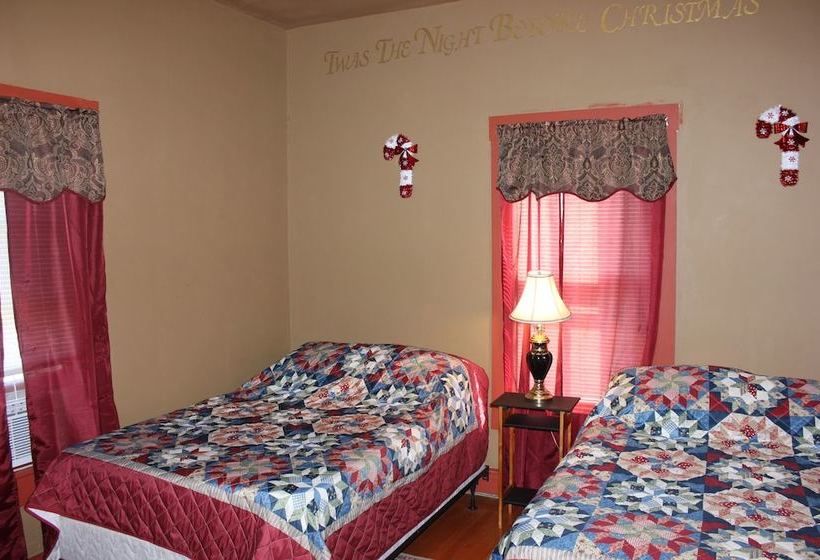مبيت وإفطار The Gingerbread Manor