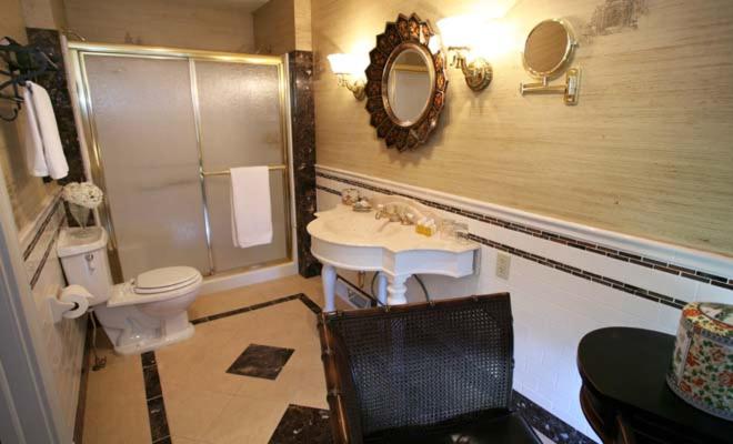 Historic Webster House Bed And Breakfast Inn