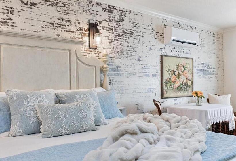 Bed and Breakfast The Old Liberty Schoolhouse