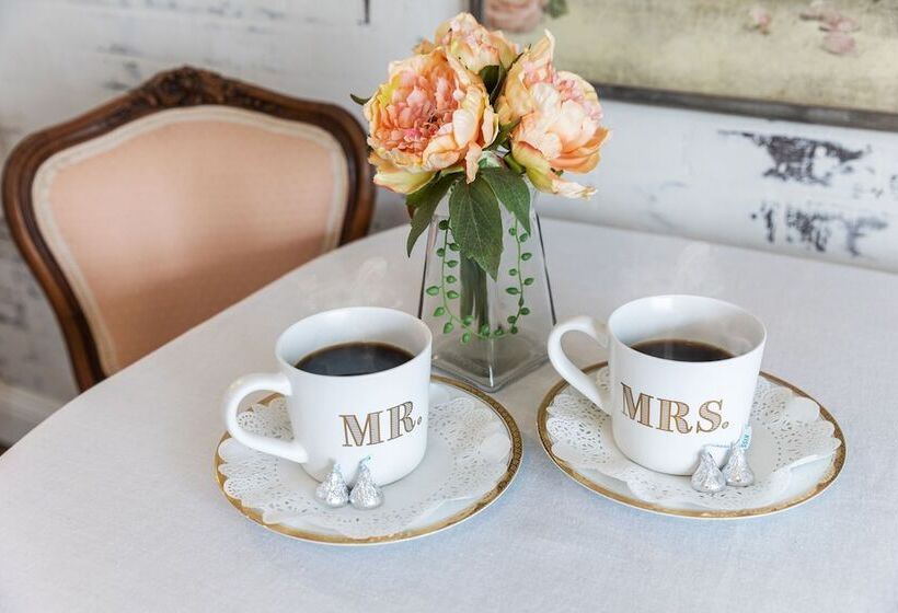 민박 The Old Liberty Schoolhouse