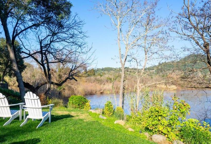 مبيت وإفطار The River Belle Inn