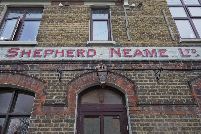 مبيت وإفطار The Six Bells