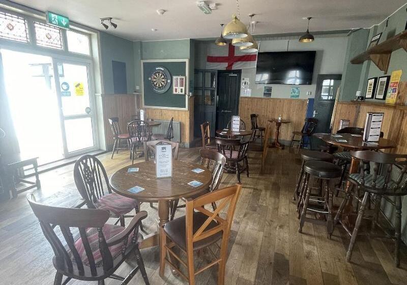 مبيت وإفطار The Six Bells