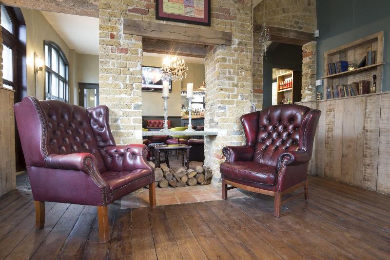 مبيت وإفطار The Six Bells