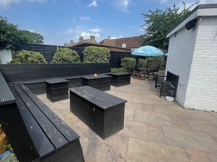 צימר The Six Bells