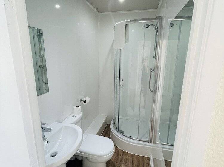 مبيت وإفطار The Six Bells