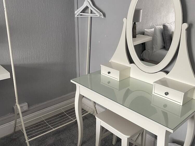 مبيت وإفطار The Six Bells