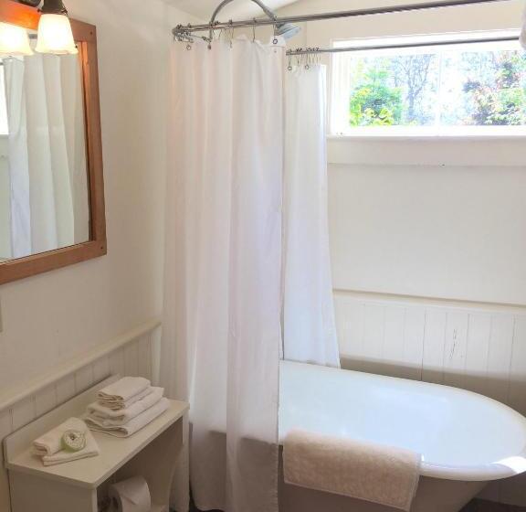 住宿加早餐  The Squibb Houses