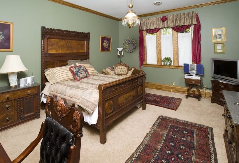 민박 The Victorian Tudor Inn