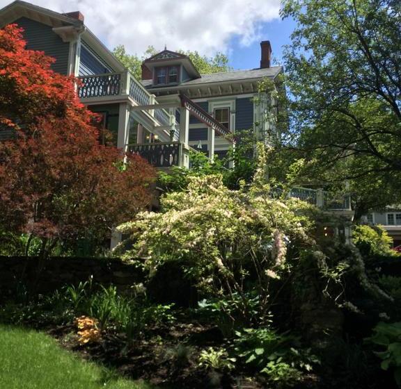 Chesley Road Bed And Breakfast