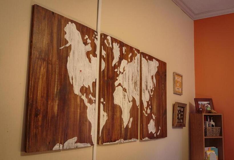 Fernweh Inn & Hostel