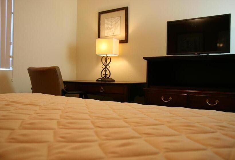 Отель Affordable Suites Mooresville
