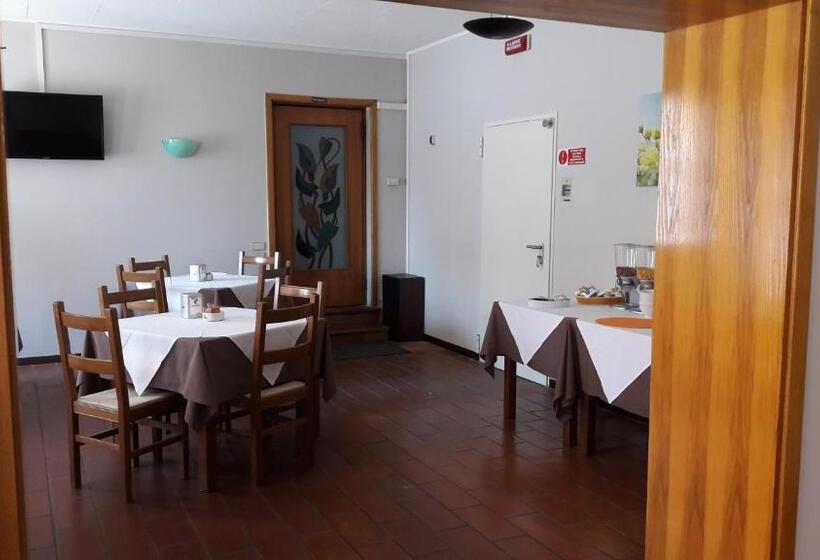 Отель Albergo Al Municipio