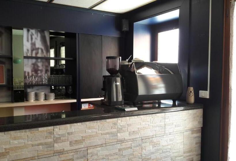 Отель Albergo Al Municipio