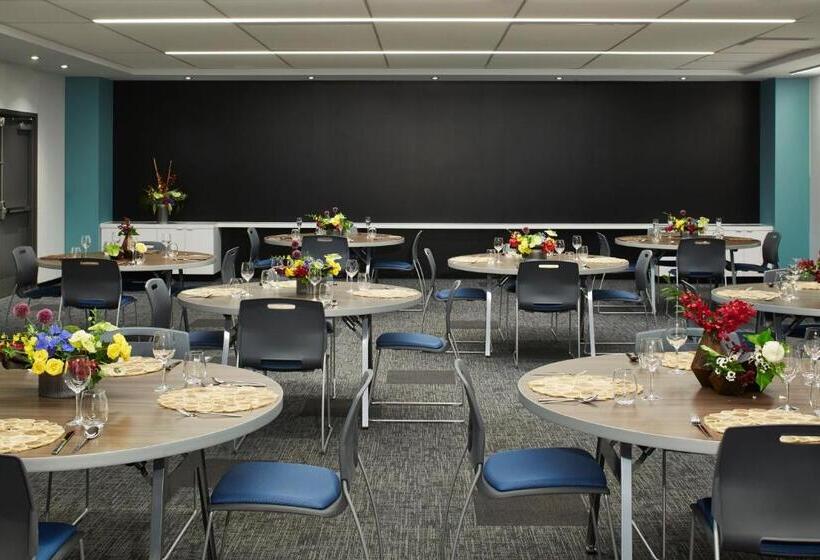 فندق Aloft Seattle Redmond