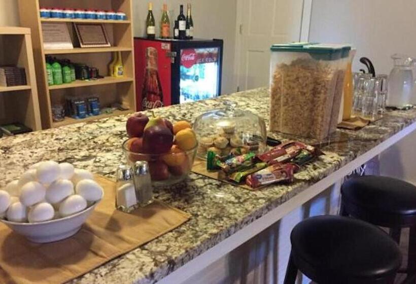 فندق Barefoot Hills