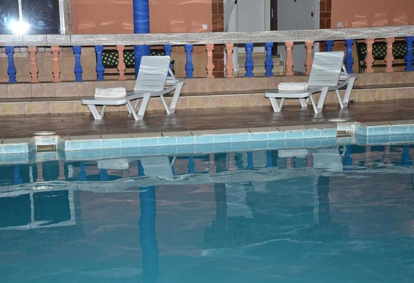 Szálloda Beach Club La Perle