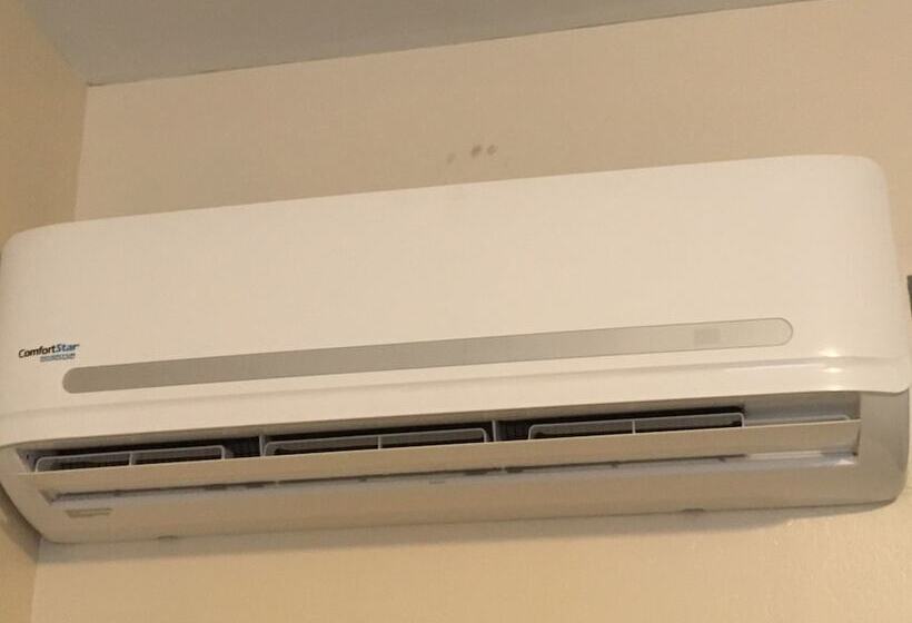 בית מלון כפרי Burgess