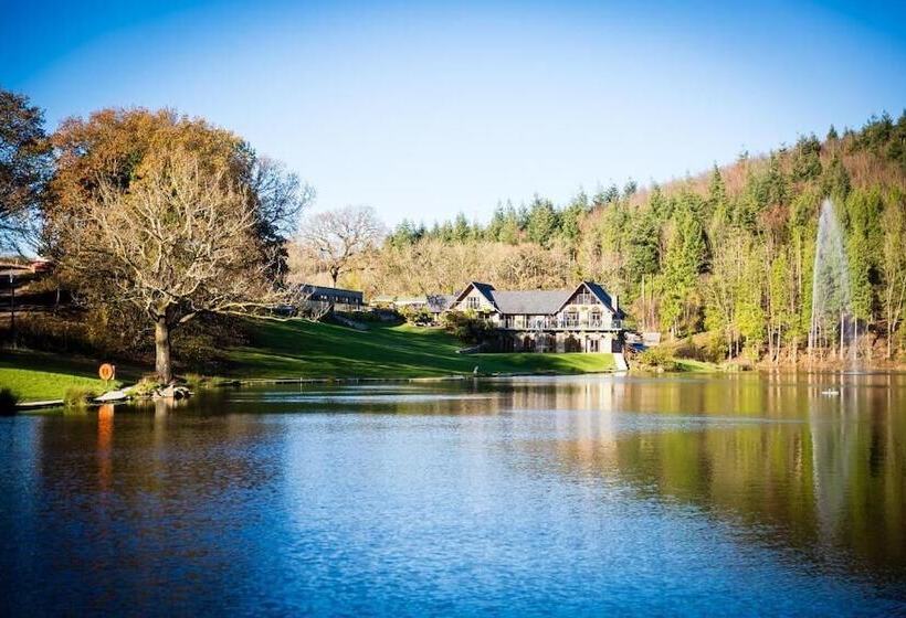 בית מלון כפרי Canada Lodge And Lake