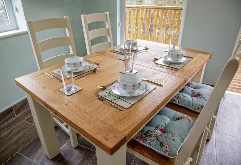 בית מלון כפרי Canada Lodge And Lake