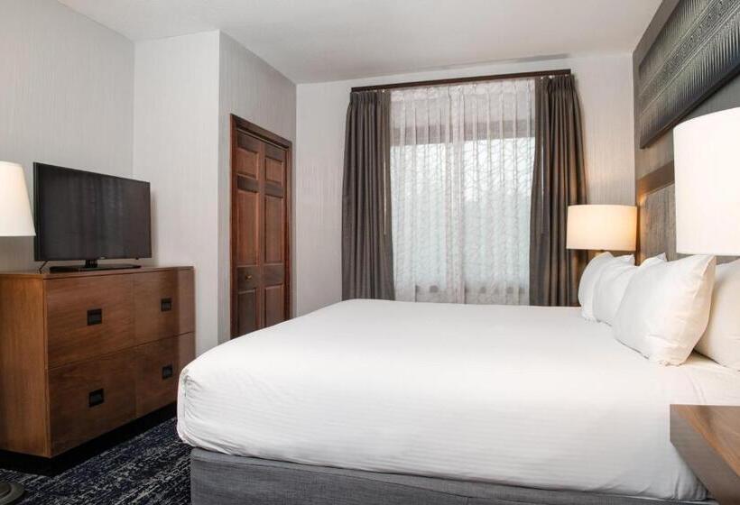 هتل Club Wyndham Glacier Canyon