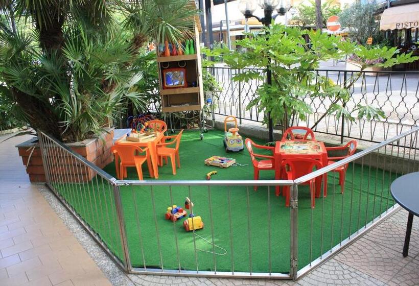 호텔 Donatella Pinarella