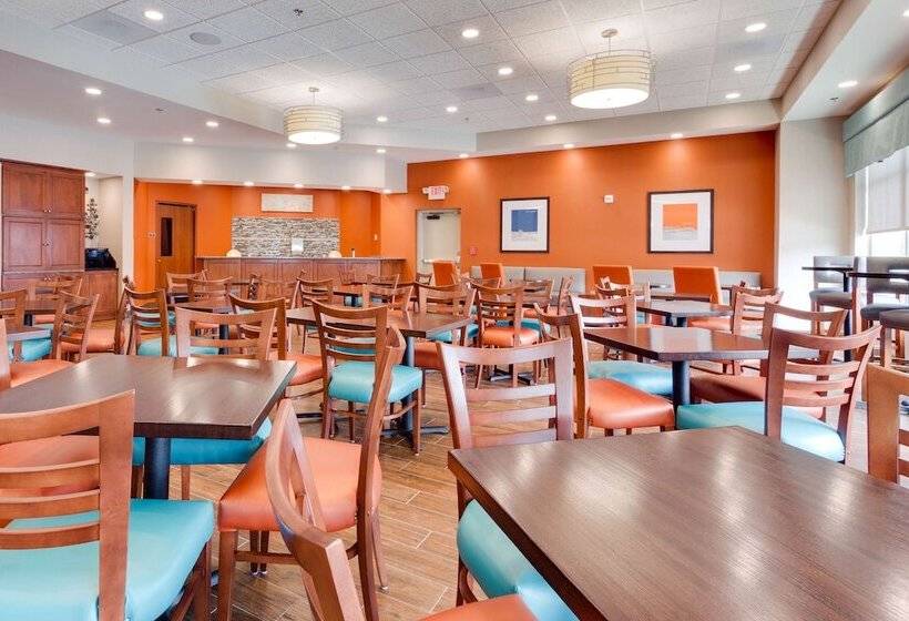 فندق Drury Inn & Suites Fort Myers Airport Fgcu