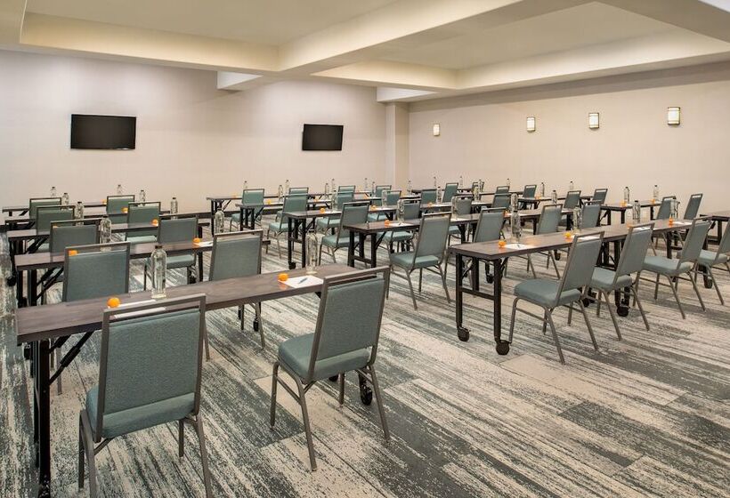 Отель Four Points By Sheraton Santa Cruz Scotts Valley