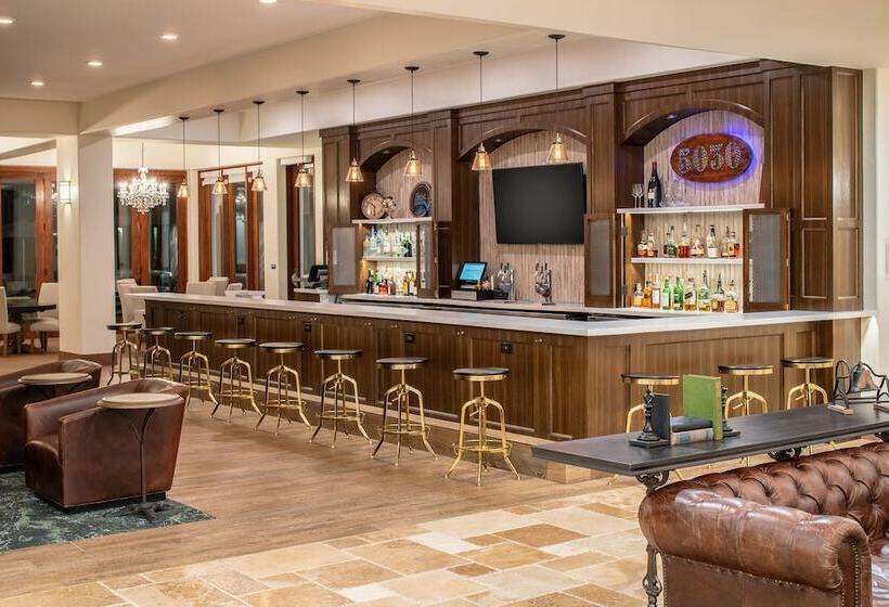 Отель Four Points By Sheraton Santa Cruz Scotts Valley