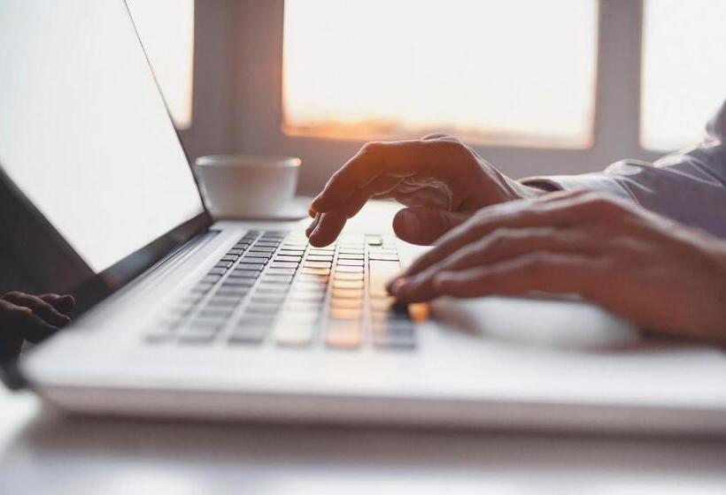 Gundersen Hotel & Suites