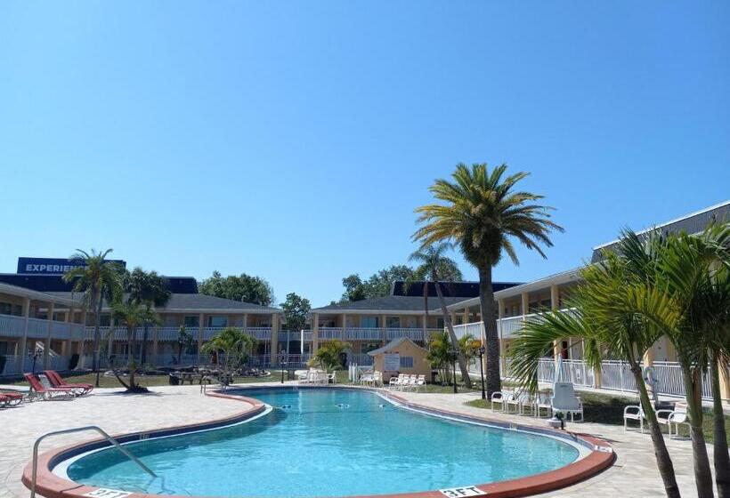 فندق Rodeway Inn