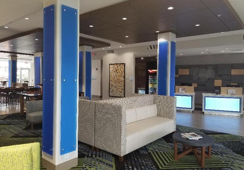 فندق Holiday Inn Express & Suites   Fort Mill, An Ihg