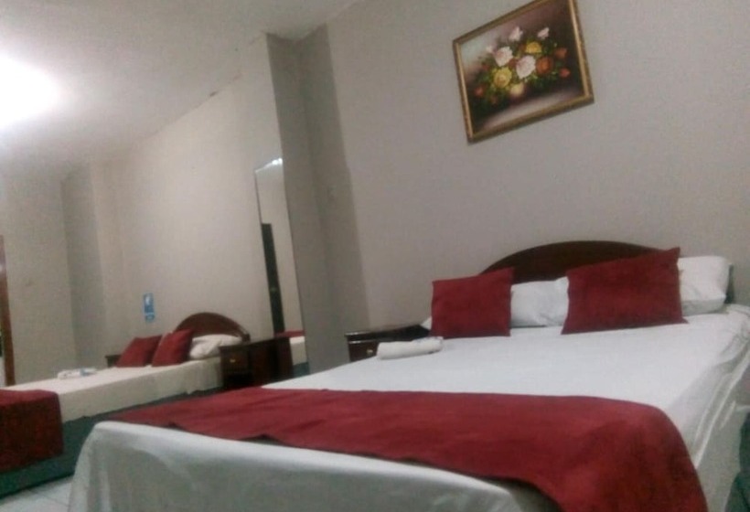 호텔 Hostal Los Mantas