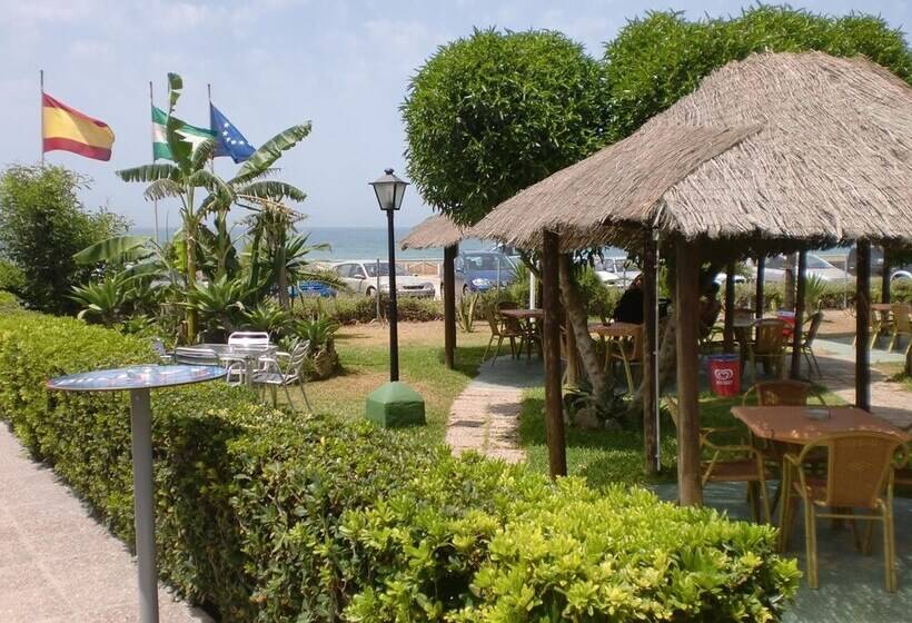 هتل Hostal Restaurante La Ilusión