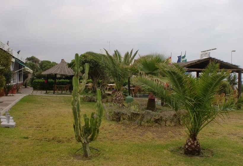 هتل Hostal Restaurante La Ilusión