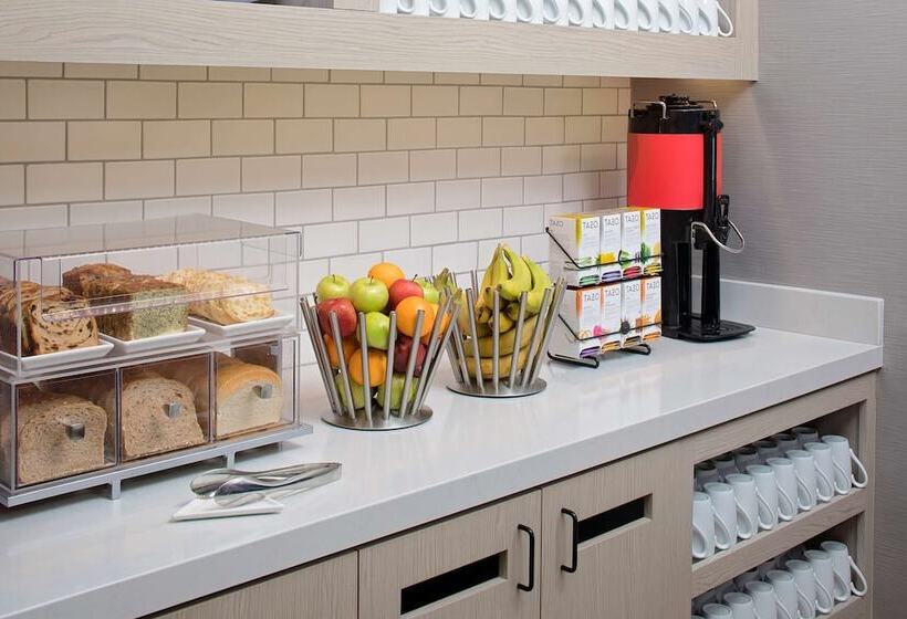 Отель Hyatt House Irvine/john Wayne Airport