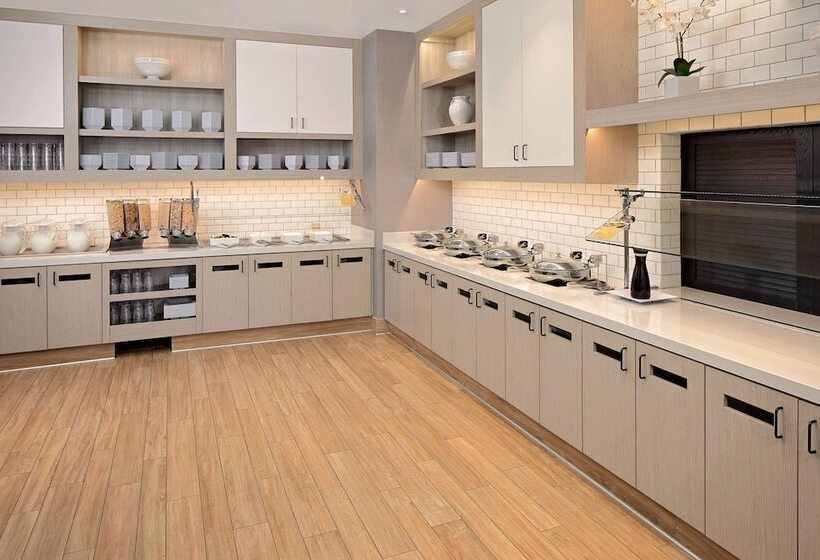 Отель Hyatt House Irvine/john Wayne Airport