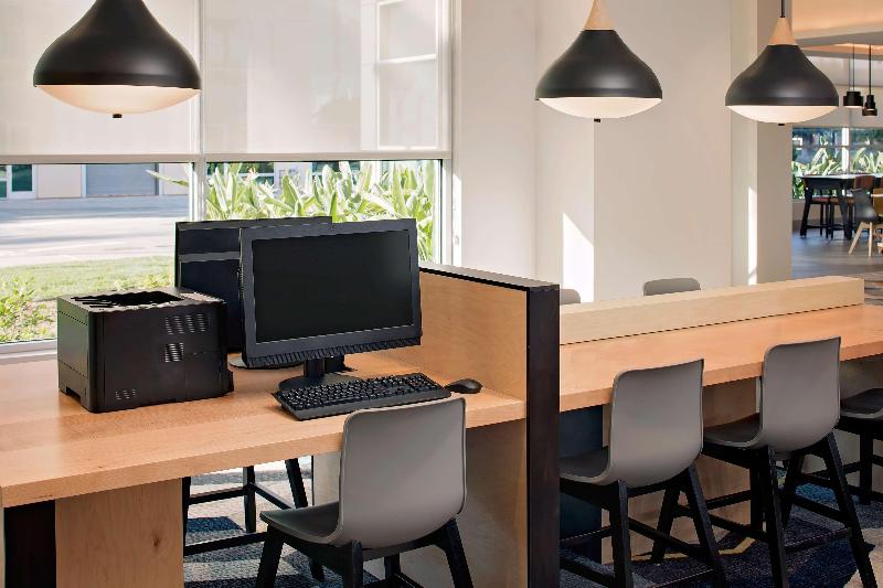 Отель Hyatt House Irvine/john Wayne Airport