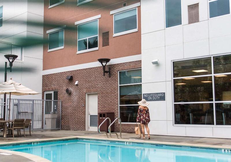 Отель Hyatt House Irvine/john Wayne Airport