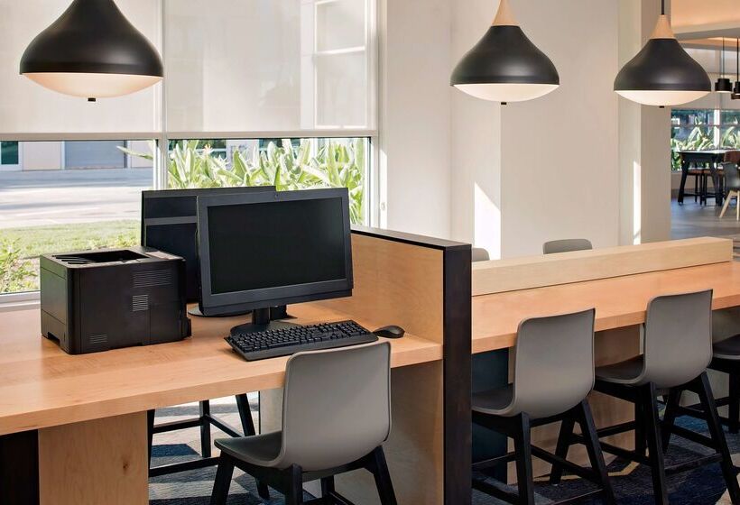 Отель Hyatt House Irvine/john Wayne Airport