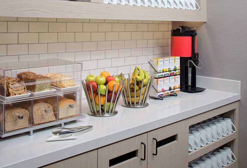 Отель Hyatt House Irvine/john Wayne Airport