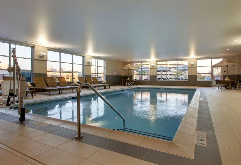 هتل Hyatt House Oak Brook