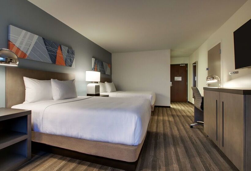 هتل Hyatt House Oak Brook