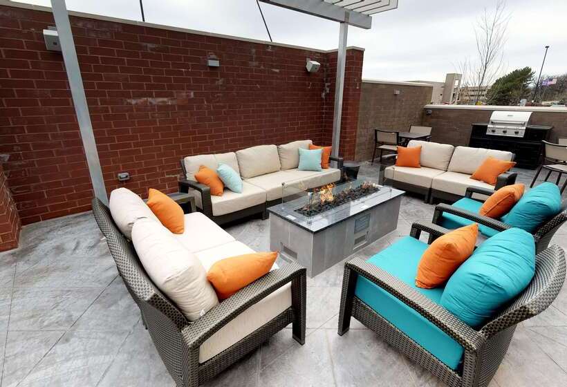 هتل Hyatt House Oak Brook