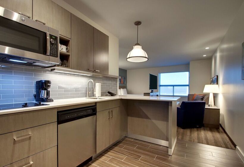 هتل Hyatt House Oak Brook