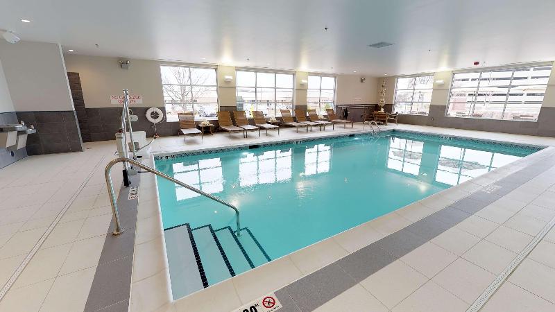 هتل Hyatt House Oak Brook