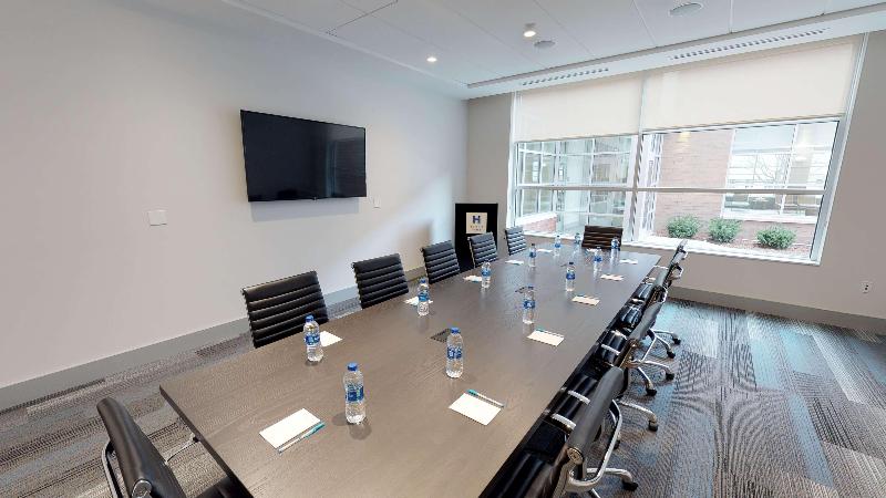 هتل Hyatt House Oak Brook