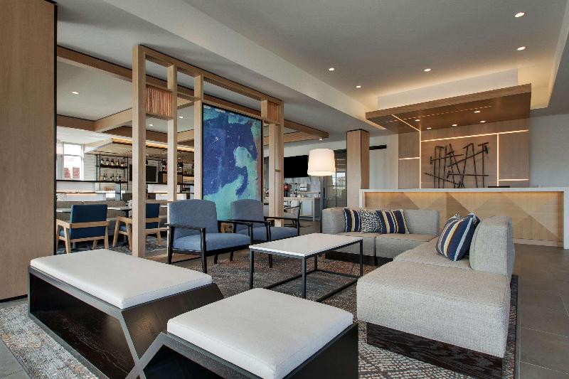 هتل Hyatt House Oak Brook