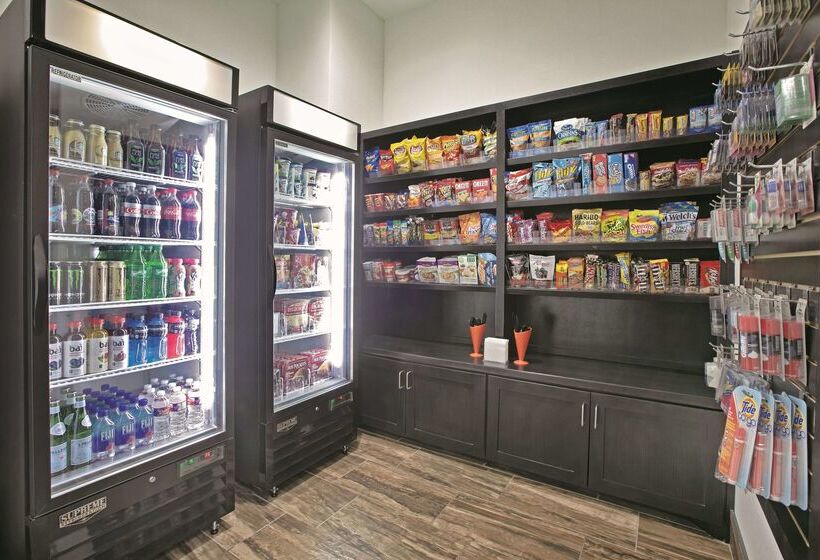 فندق La Quinta By Wyndham Amarillo Airport