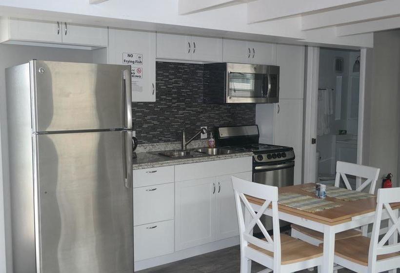 فندق Matlacha Cove Inn